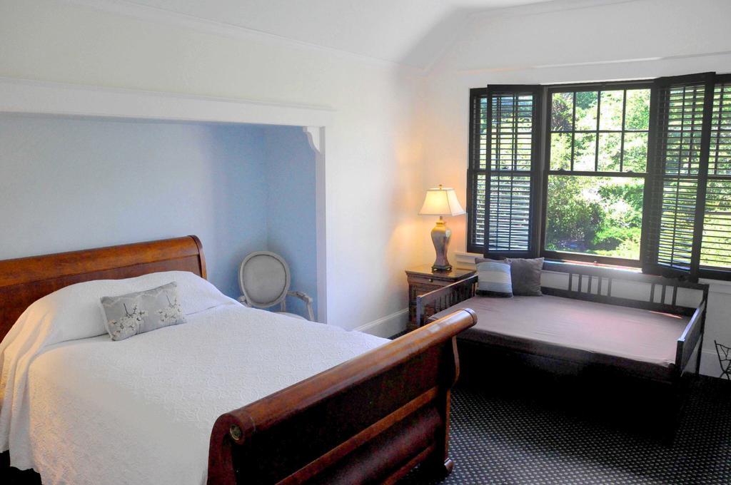 Om Sanctuary Holistic Retreat Hotel Asheville Kültér fotó