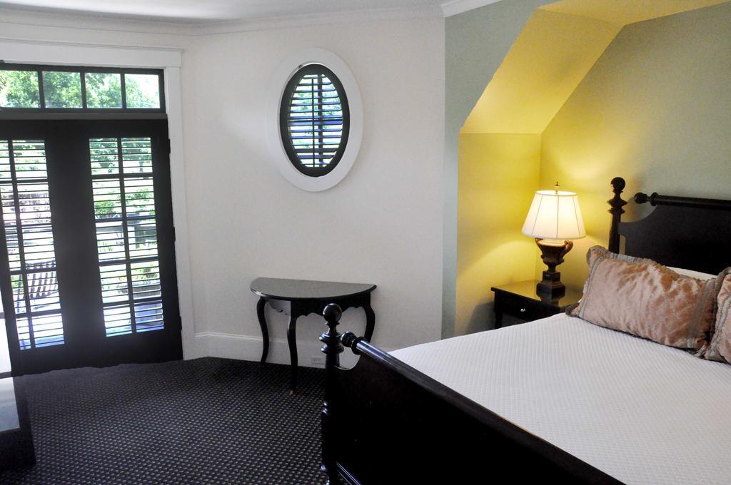 Om Sanctuary Holistic Retreat Hotel Asheville Kültér fotó