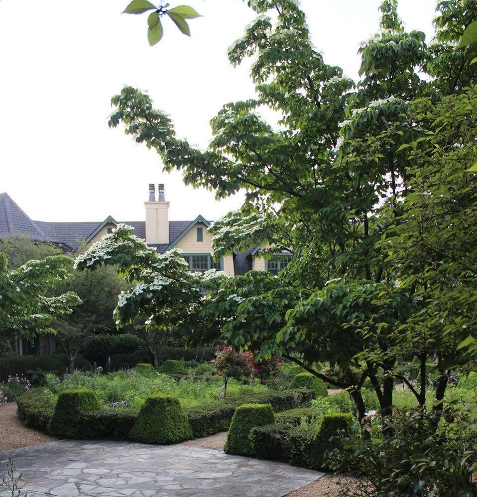 Om Sanctuary Holistic Retreat Hotel Asheville Kültér fotó